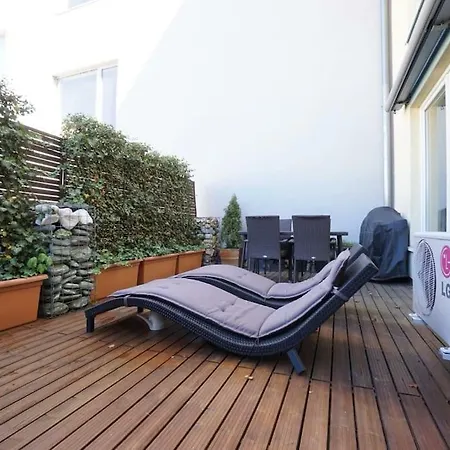 Luxury City Centre With A/c Apartman *